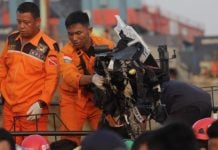 Evakuasi jenazah dan puing pesawat Lion Air
