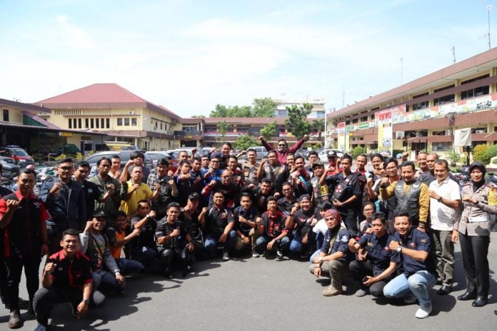 9e2b9c33-fca3-41e3-8285-33d27d63b411