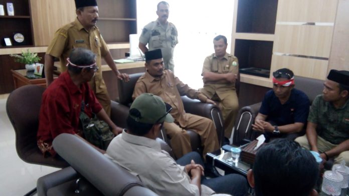 a52f65e1-51bf-4d8c-9c8c-1df62e96fdbe