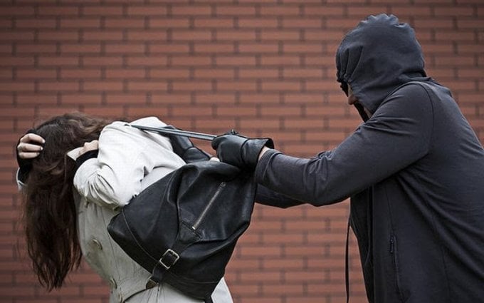 drama-perampokan-minimarket-di-semarang-akhirnya-terbongkar-9g2kwWvBJA