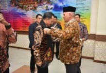 Sekda Aceh Sambut Kedatangan Mendagri di Bandara SIM