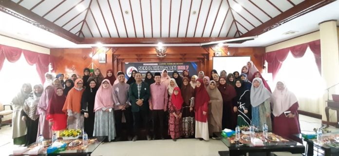 Garbi Lhokseumawe kembali Gelar Sekolah Ibu Sesi 7 Di Aula Kantor Walikota