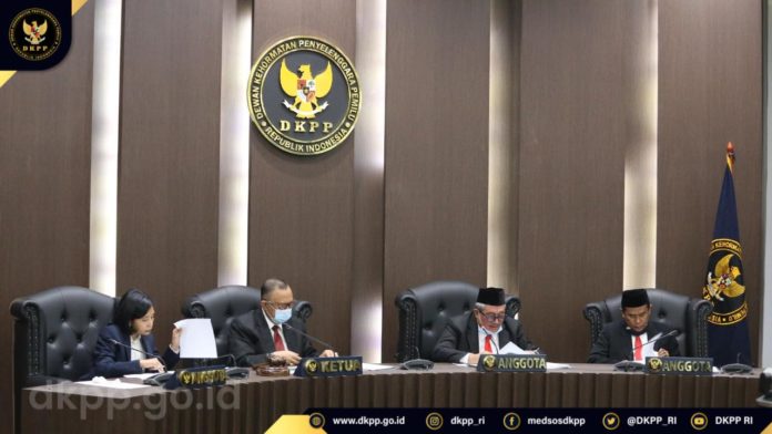 704e81c1-2fb7-4c7c-88d9-3fb076d4c2ab