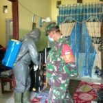 Tim Covid-19 dan Kodim Pidie Semprot Disinfektan di Asrama Koramil Glumpang Tiga