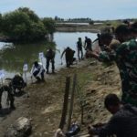 Cegah Abrasi di Kawasan Pantai, UMK PAL-Cempaga SMNI Sigli Tanam 5.000 Mangrove