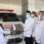 Wabup Pijay Serahkan Tiga Ambulance Untuk Puskesmas