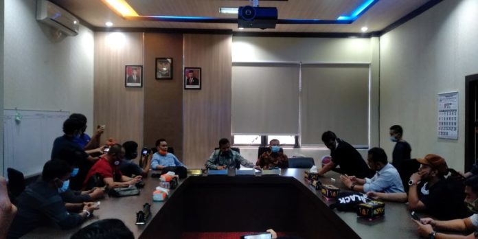 823c893d-6d6a-44b3-bb7e-74f80b3bdaec