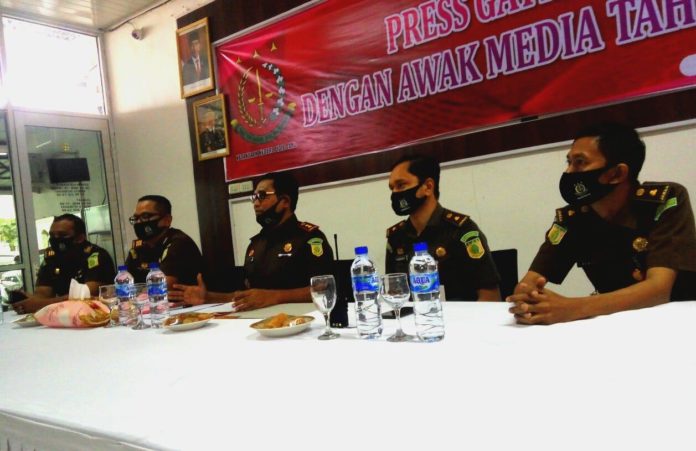 2add9361-1633-45fa-8eea-1f9f29176434