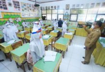 Aminullah Tinjau Hari Pertama Sekolah Tatap Muka
