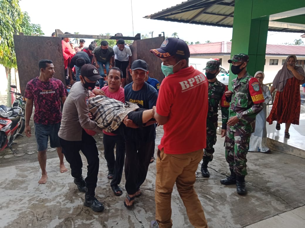 Tenggelam Saat Mandi Di Air Terjun Seuhom Lhoong Seorang Bocah Ditemukan Meninggal Dunia Analisa Aceh<script async src=