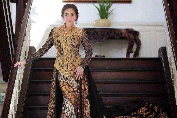 viral-jejak-digital-pernikahan-celine-evangelista-dengan-sesama-jenis-beredar-BBiqc7QnIt