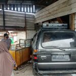 Mobil Panther Seruduk Warung di Bener Meriah, Dua Orang Luka-Luka