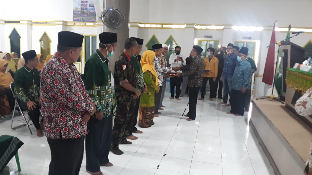 Peringati Milad Ke-109, Muhammadiyah Abdya Beri Penghargaan Kepada ...