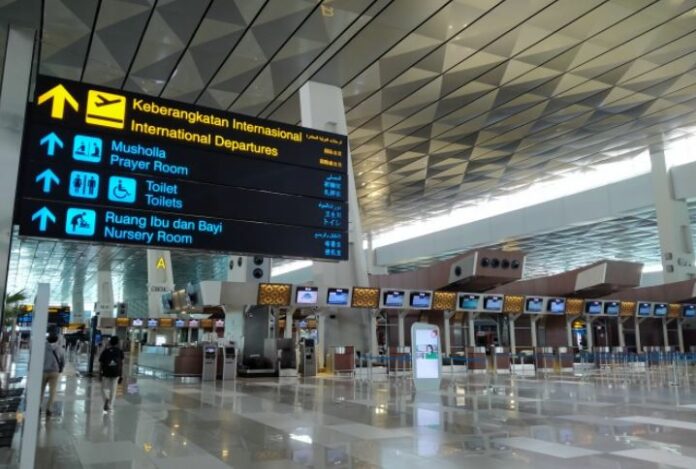 Ilustrasi perjalanan luar negeri