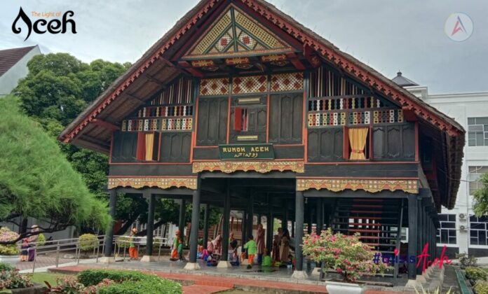 Rumoh Aceh1