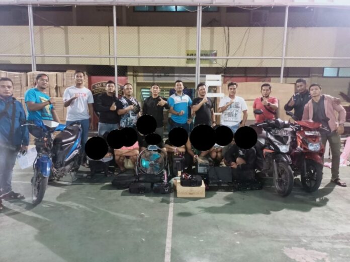 c8a9ce0b-da71-4392-bba8-25db39512d5c