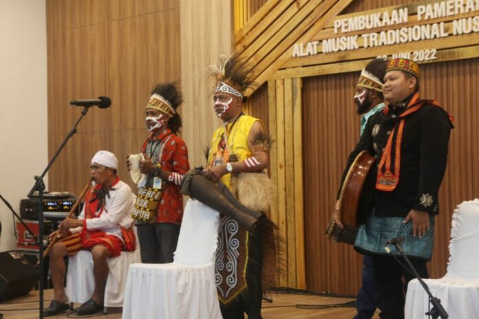 64f09b0178f089bd40d3121757b2f83f