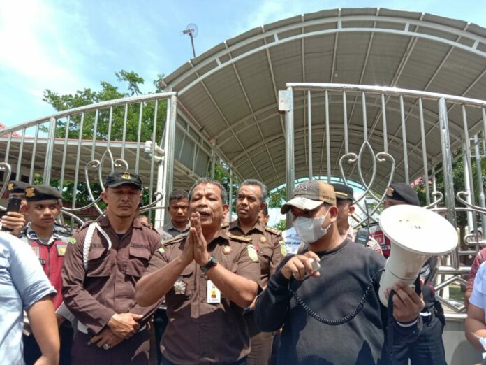 02f9f0e66986132a59af7dccb045289e