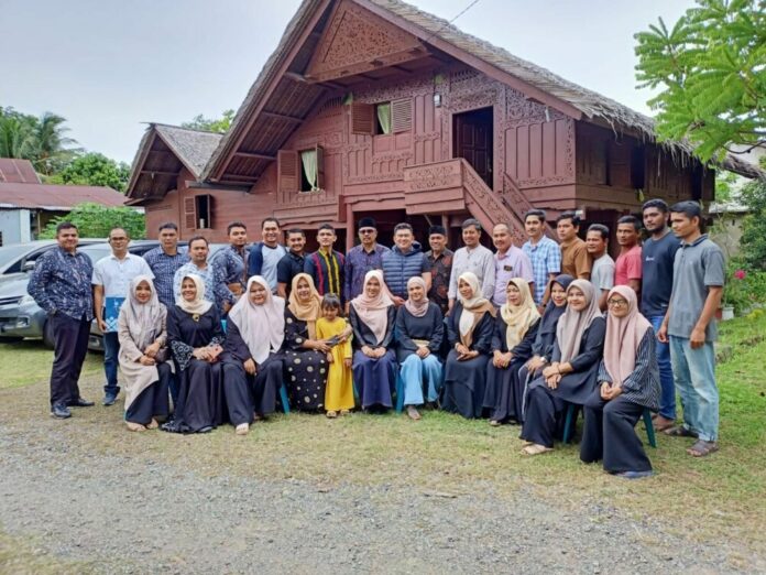 1ba4f59d89802aaa207bd4d3dd2923de