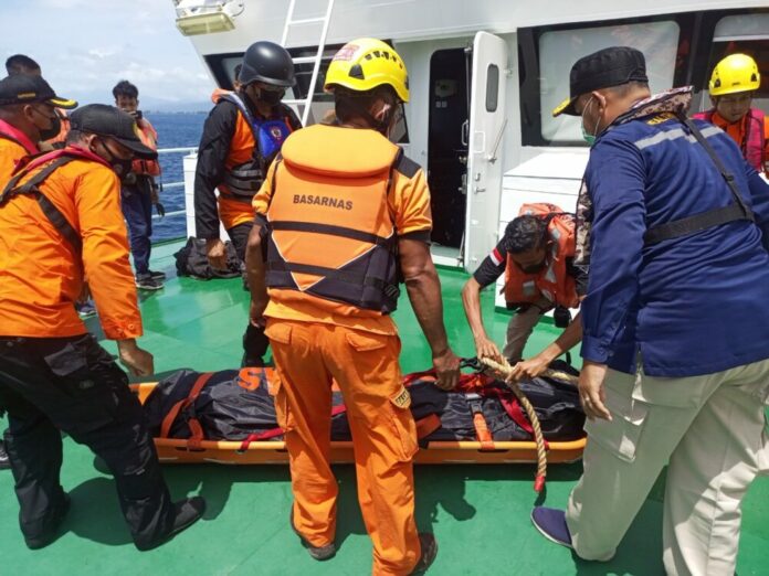 4b3cccf6d50f2cddea7357bb246d0969