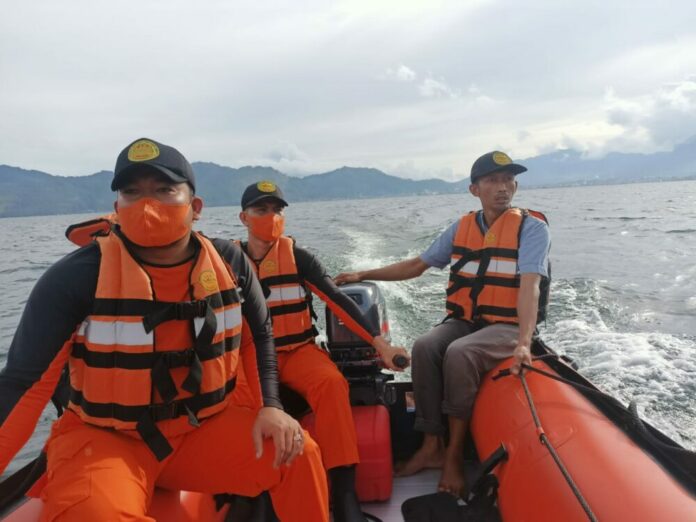 4ef21f9addaab91f70d444a8e762229a