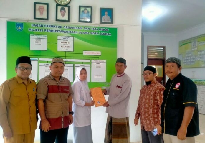 0499aab385337336fca9bd38fcc40537