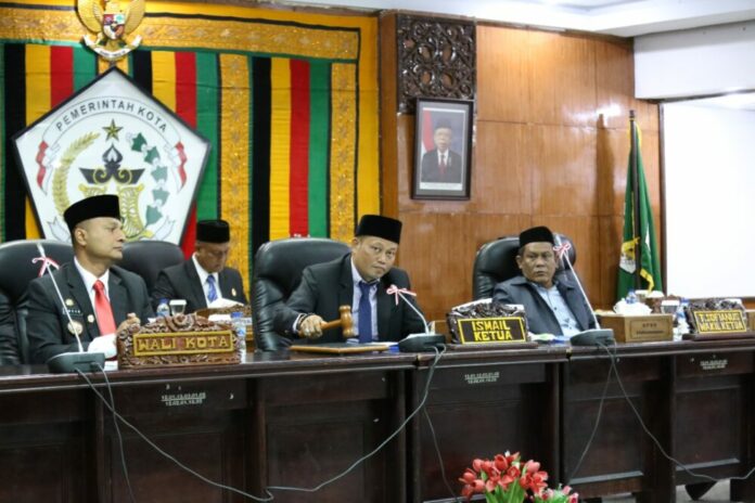 6bdef40aaa9a3ec90be1784facdbe6f4