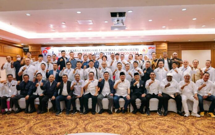 81d3b56a7d3c1ccc6f8a706a24bf0eef