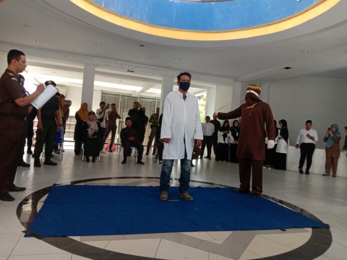 be5e3a9b441f4d28c17b4af9be54c8f9