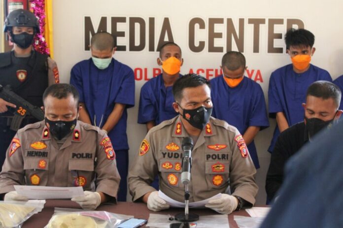 141dea670b20742f2502bd0dbc76191c