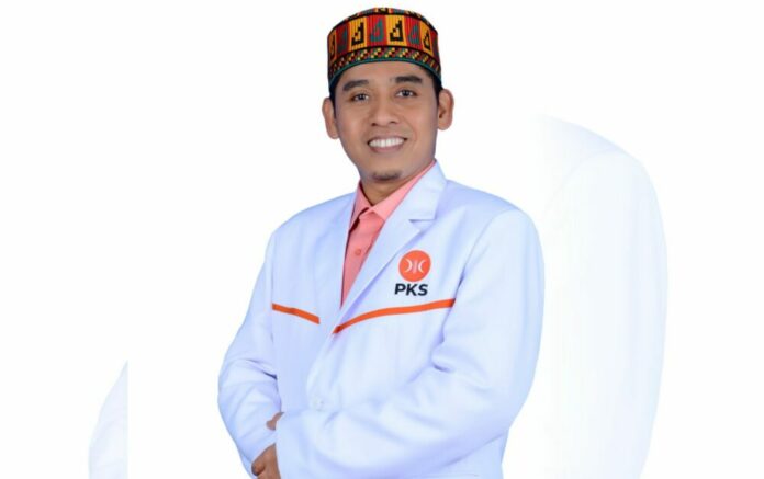 387795c86765346eca0c041bac00348b