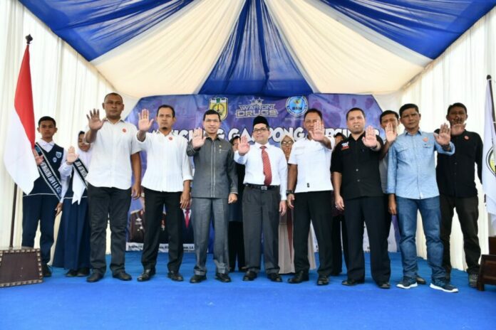 96533ac823fe1384b80e6503f24f77b2