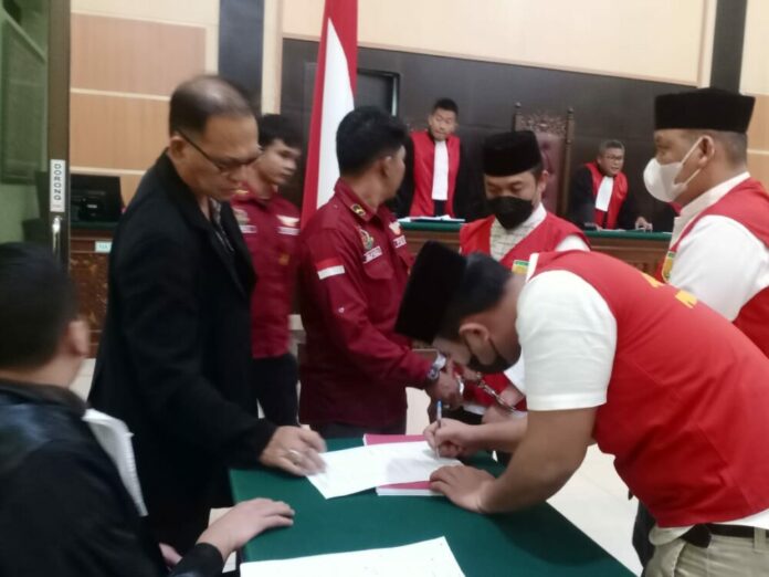 9c2d7c837bb9705f53c6f648dde872dc