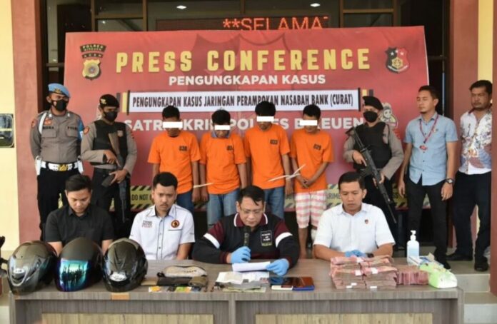 d0841b9d69f464fb5b7ea2b9730df288