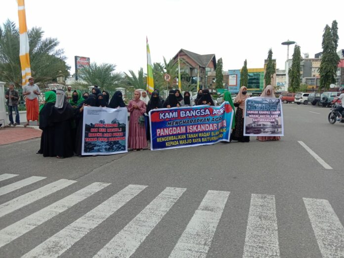 1665e8bc6e3b49c80a47ee7b18e2abdb