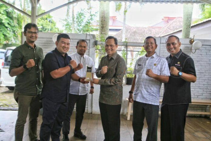 27a62e8c731f42d96350f5e7df15a275