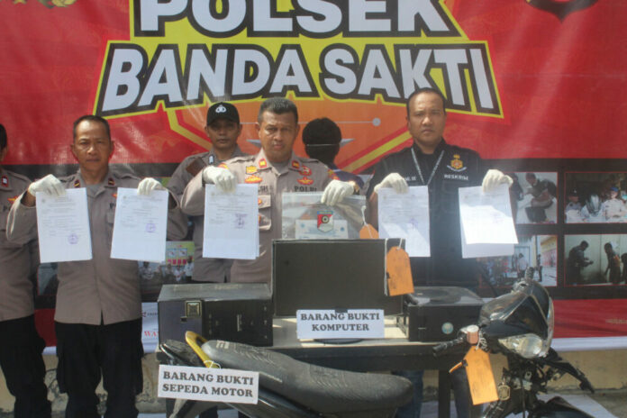 4857ad01cd0a34e0e5a510e9bc677843