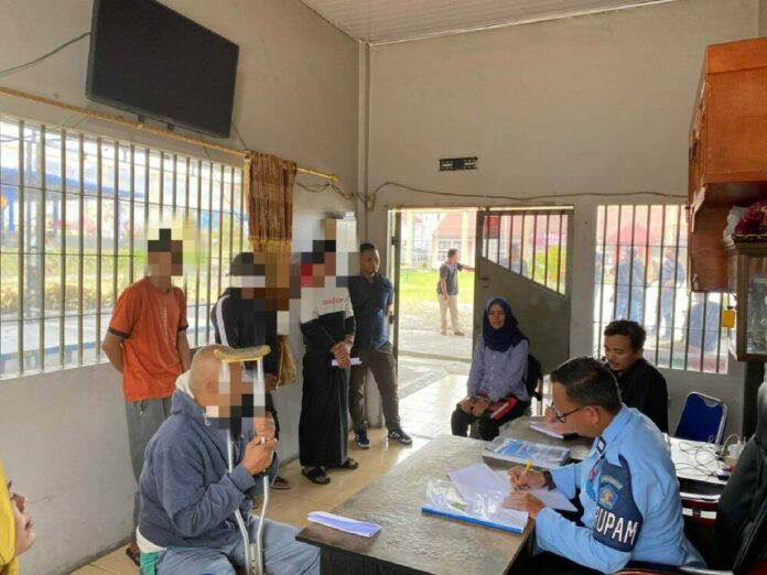 f9c4f2cff2f8ad9ba01716c6ae380f93