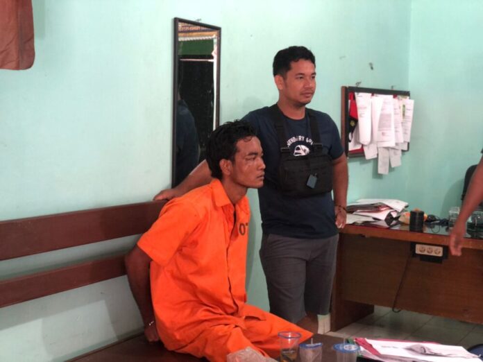 fbf702f5fa5589beba25f3c0bab6cf2b