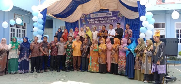 7f1c352d35c8b08aa9dc411a72bfbd50