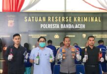 Polisi Amankan Ratusan Botol Miras di Banda Aceh