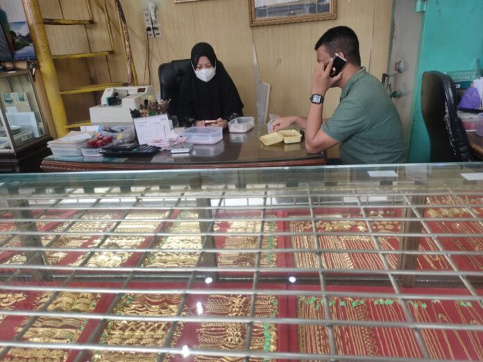 4cf40bfbce320d211d9dd2b15f4c3701