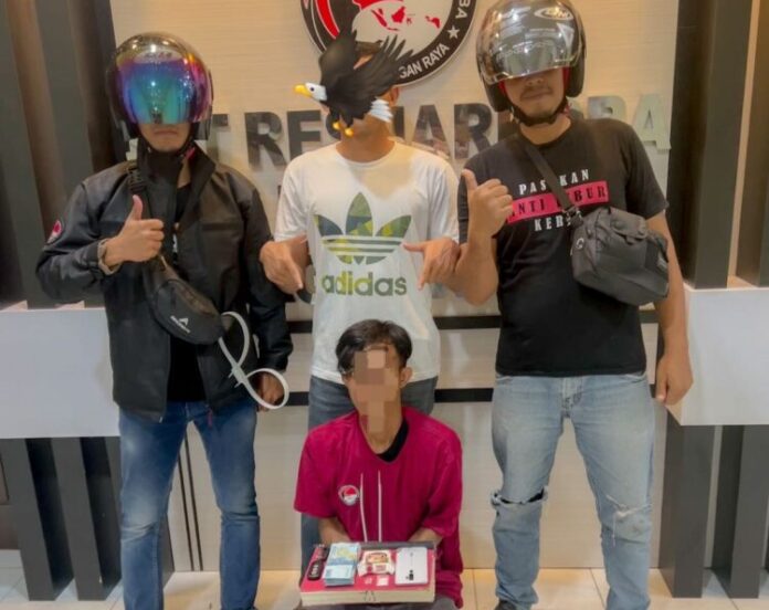 ab4f4adb0c6800db24624837e4488779