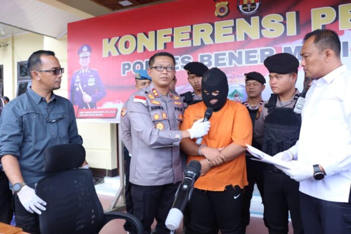 19a7fc721f36e6de9d0a2075568fde22