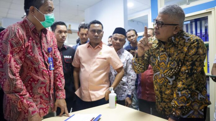 42d65115e1e94d9274048e338731c1a7