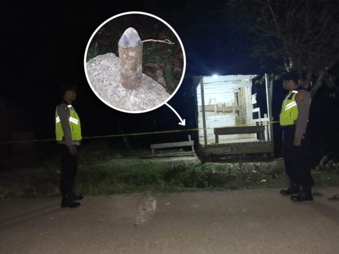 52dee099f052a80bd165767ff8b7fe5c Benda diduga bom