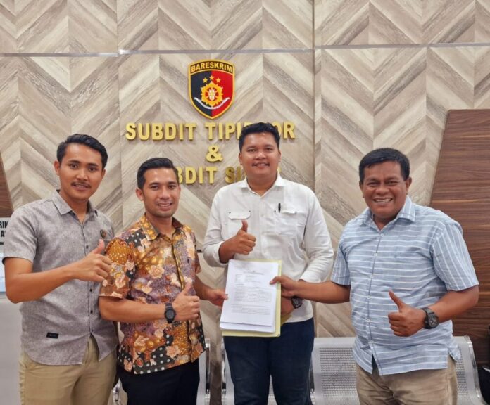 b8d787770d10ae2fcf728e793d2ff7dc