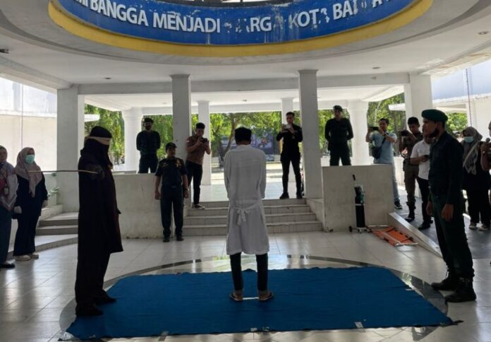 2de6a01d28fe4748cb835af0f9e79f87