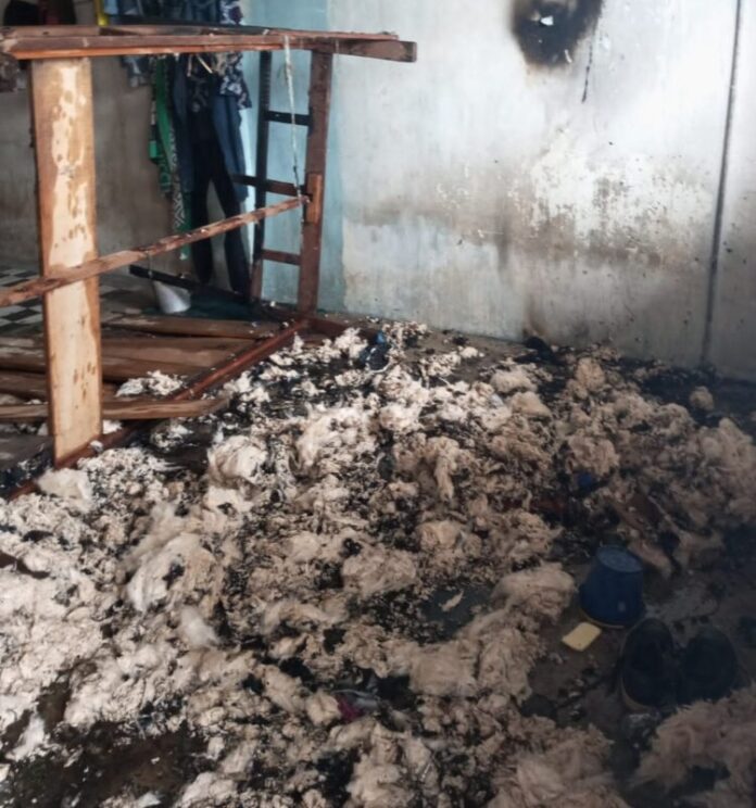 c6f63cde5caf8fb0547b55c412f78fe2