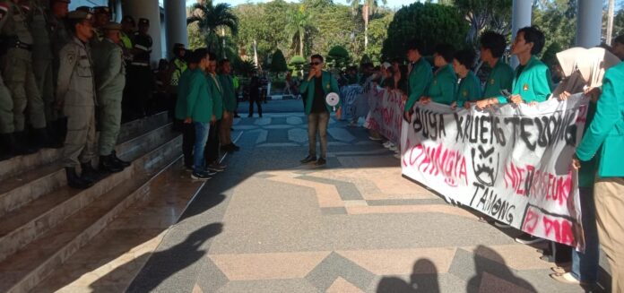 10d4a490136201f9bda0a0b0f67be537